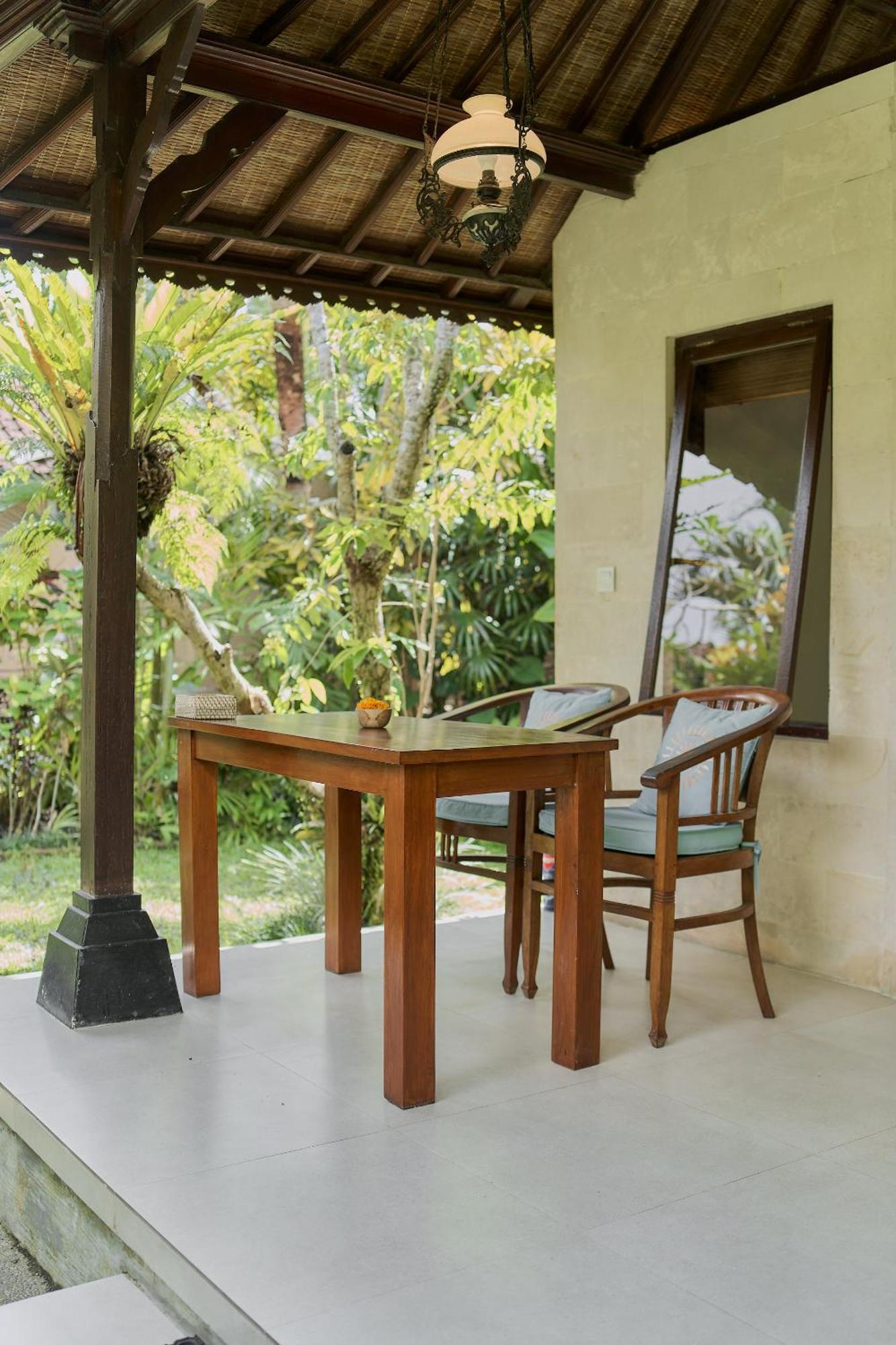 Sama's And Couette-café Ubud